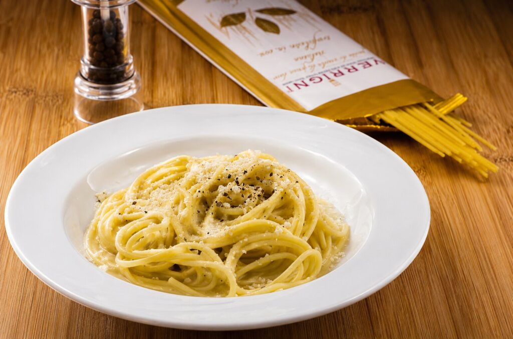 Spaghettoro Verrigni Cacio e Pepe by Mirco Di Marcello